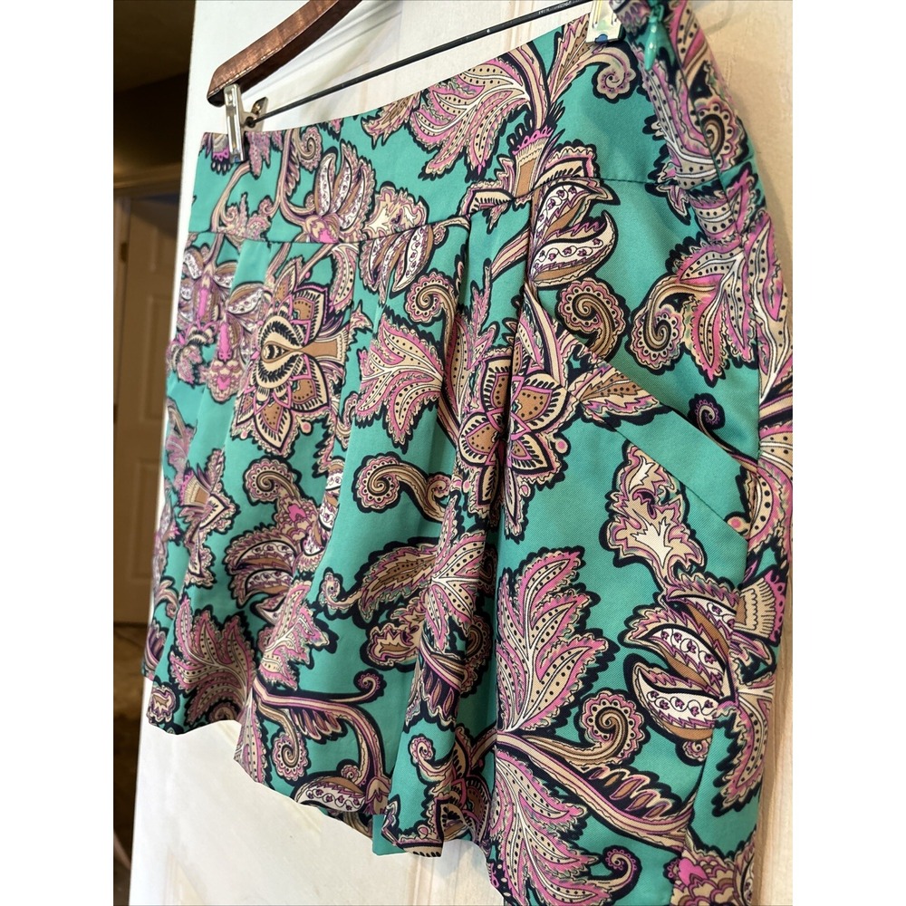 Loft Side Zip Polyester Colorful Women's Summer Vacation Shorts Green Size 8 - Picture 3 of 10